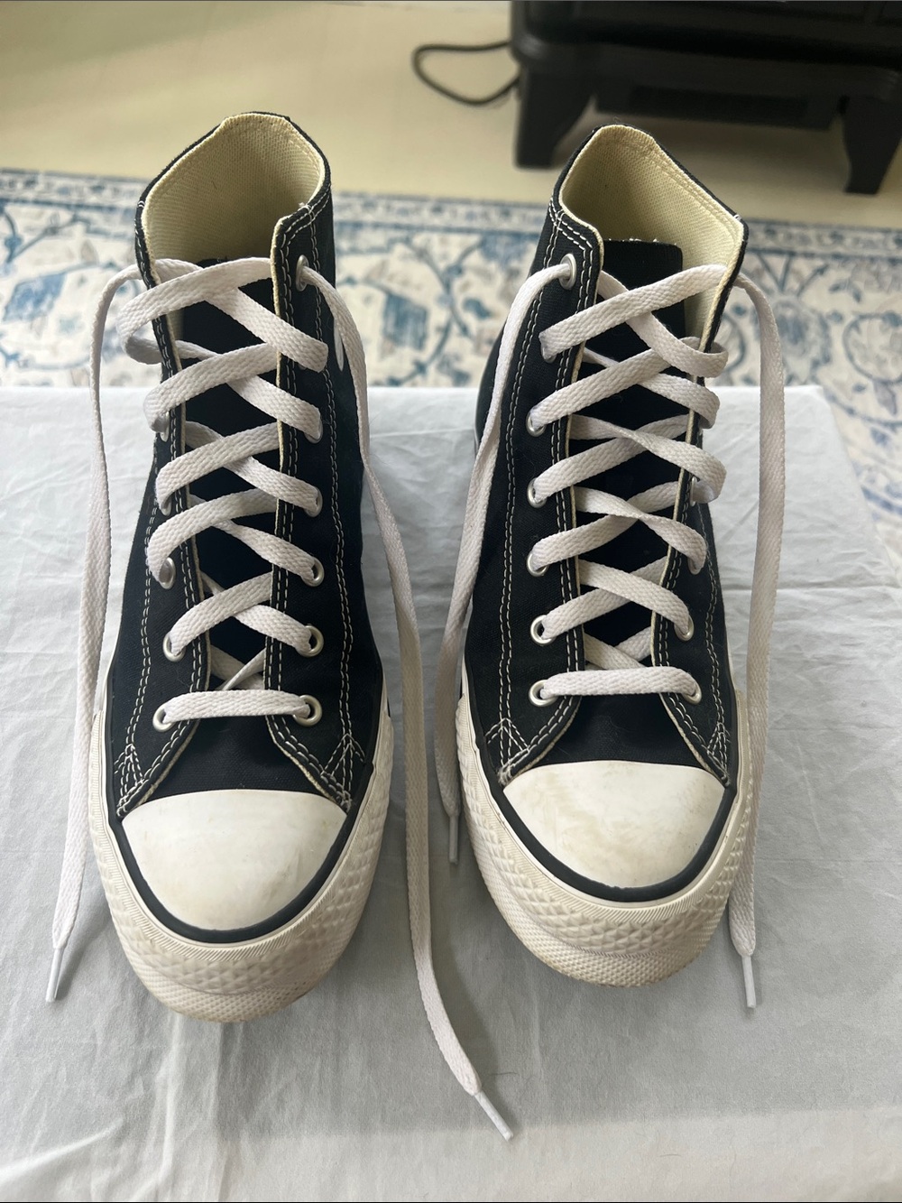 Girls Converse All Stars High-Top Sneakers in Black and White, Size 5.5